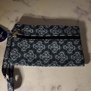 Green Paisley Wristlet